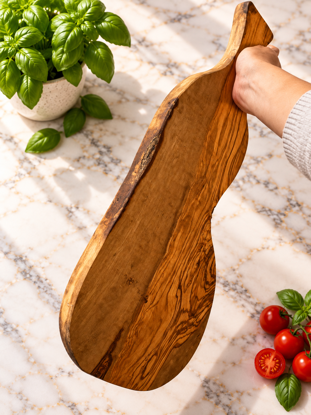 Tagliere "Oceano" in legno d'ulivo - pezzo unico