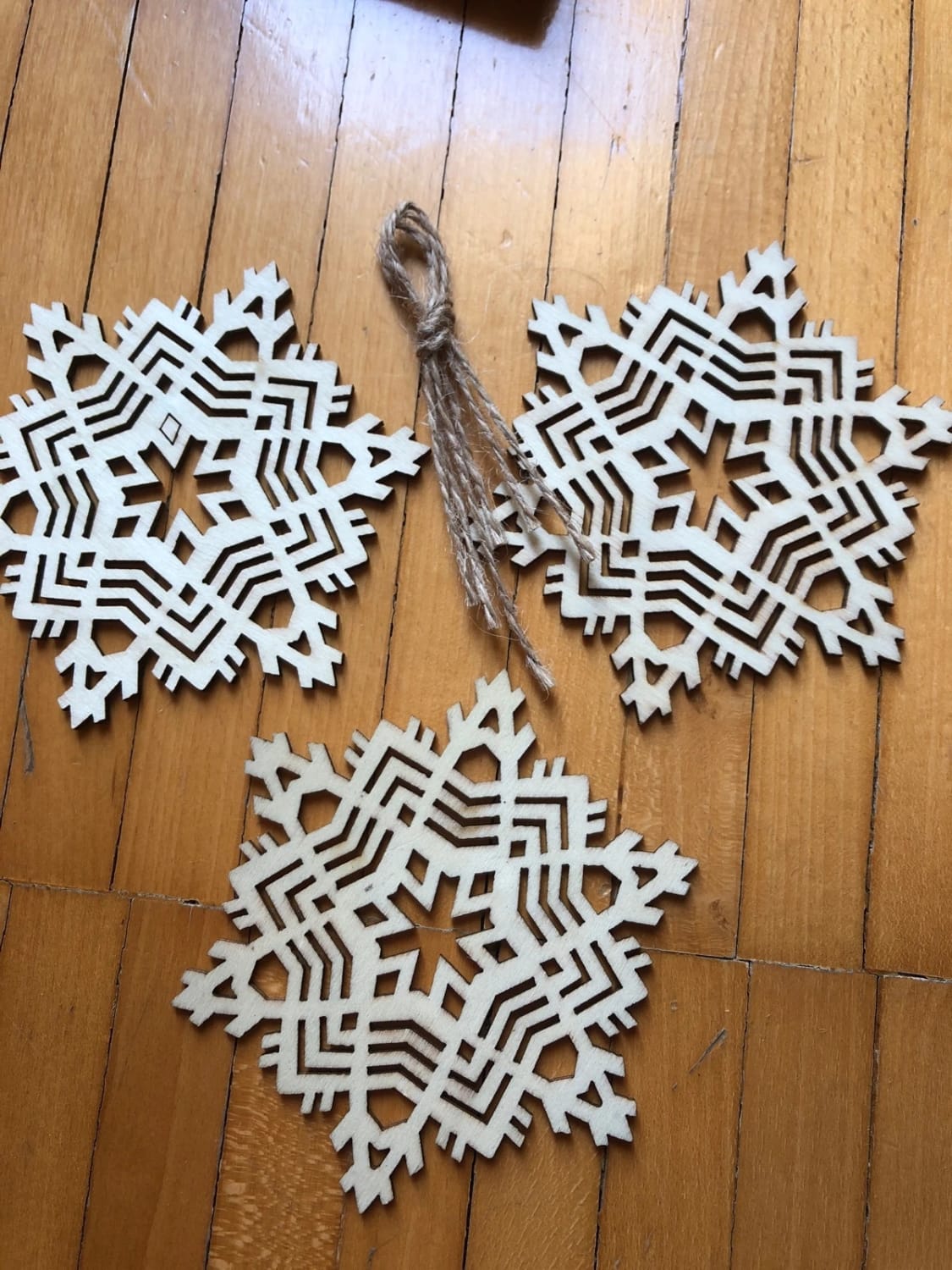 Set 27 decorazioni fiocchi di neve in legno da appendere