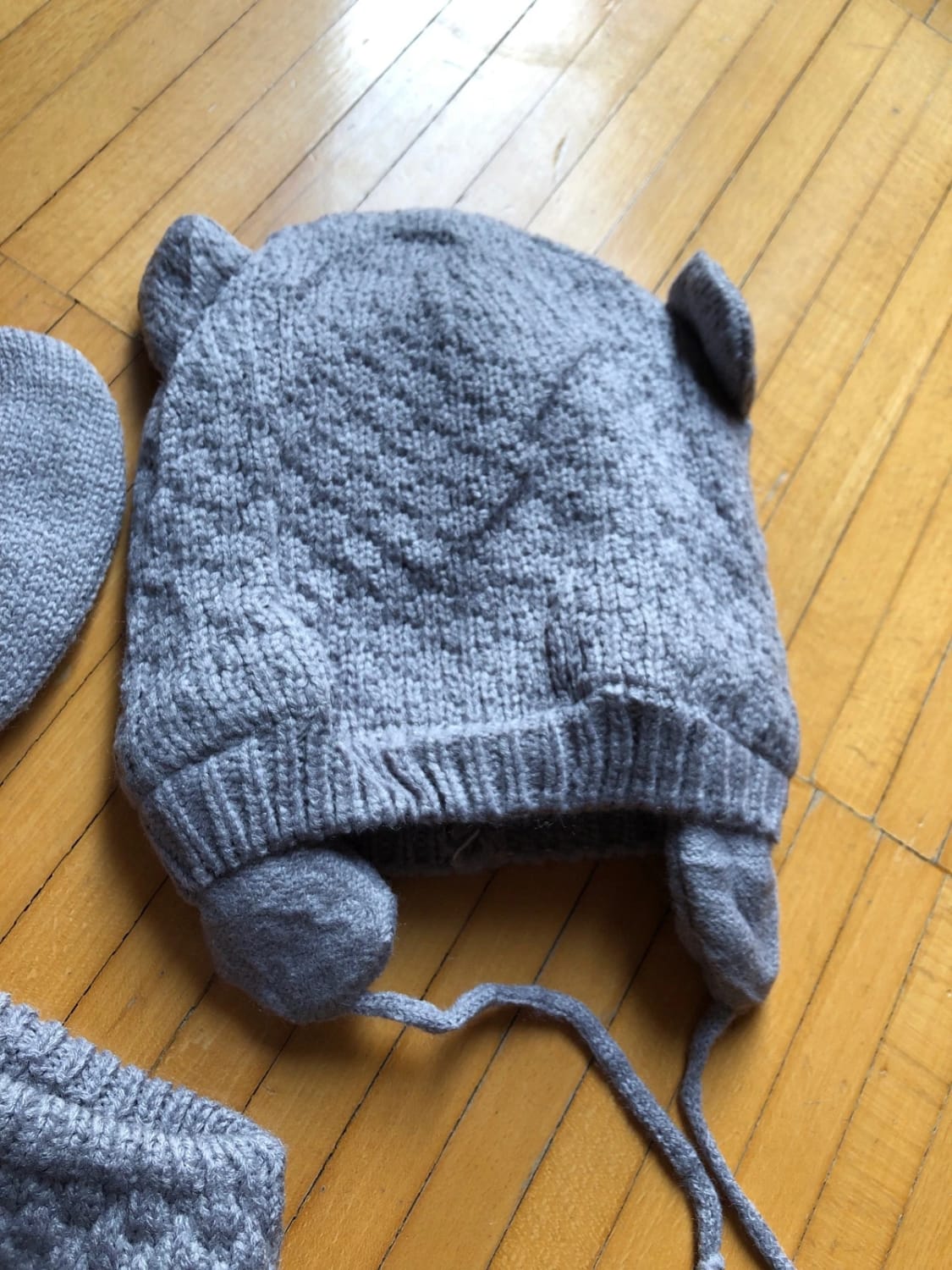 Set bambini berretto, scalda collo e guantini