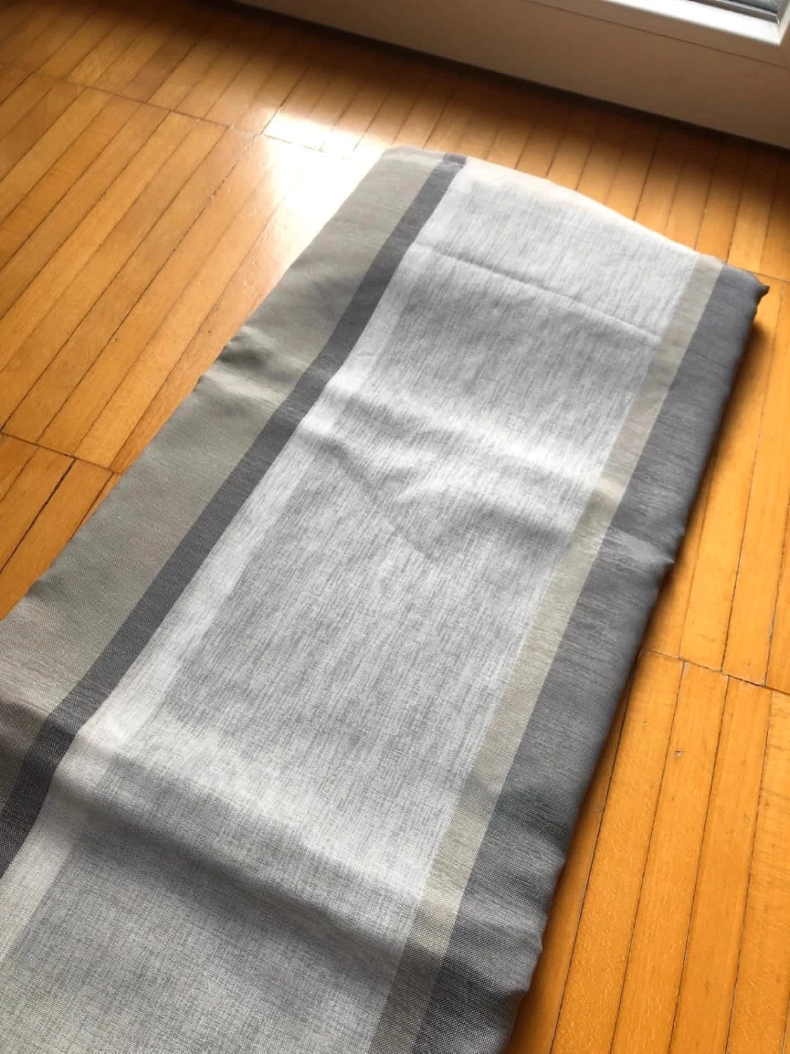 Tende moderne 140x145 cm semitrasparenti grigio scuro e bianco set da 2
