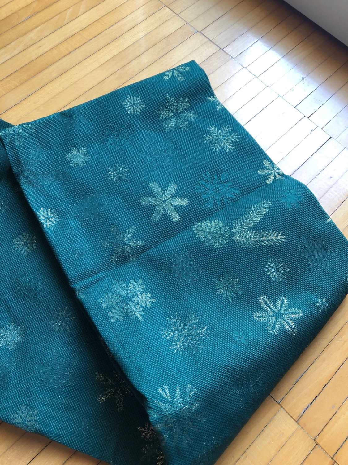 Tovaglia jacquard 140x200 cm – Verde con filo oro