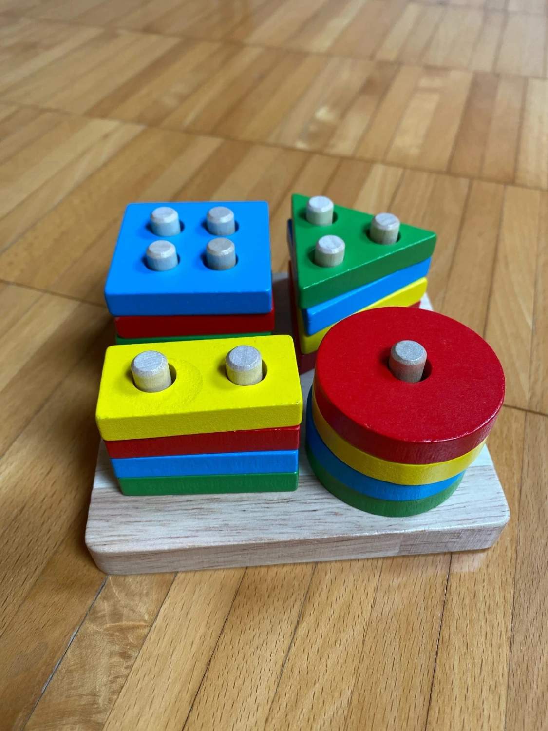 Gioco Montessori incastri forme in legno – 16 pezzi