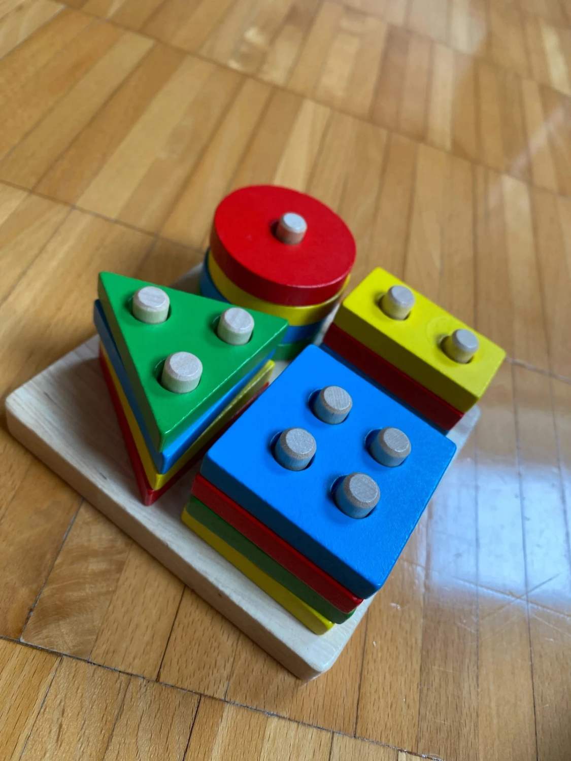 Gioco Montessori incastri forme in legno – 16 pezzi